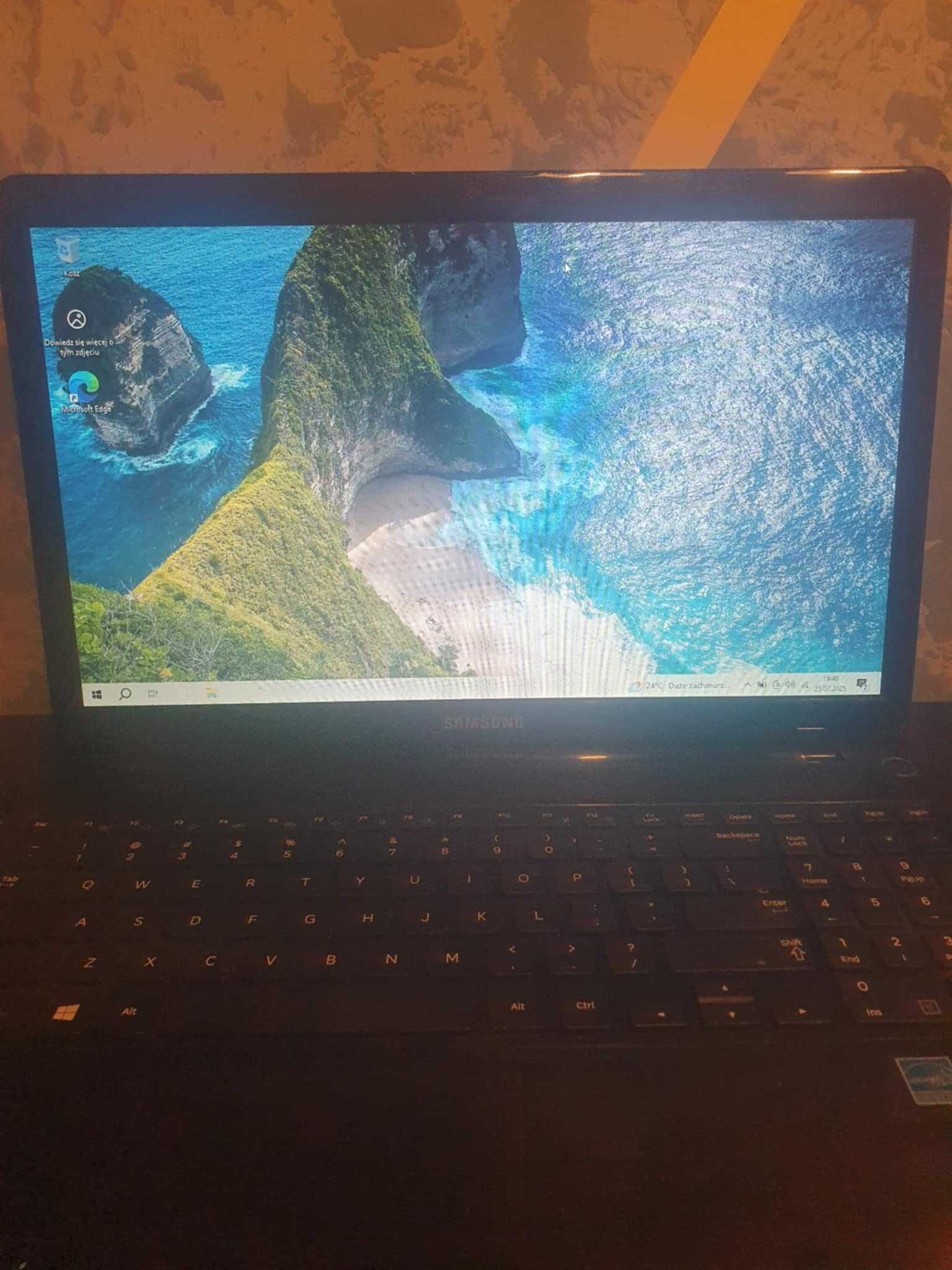 Sprzedam laptop Samsung NP55E