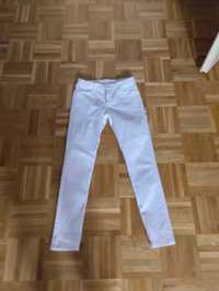 Spodnie dziewczęce białe rozmiar 152