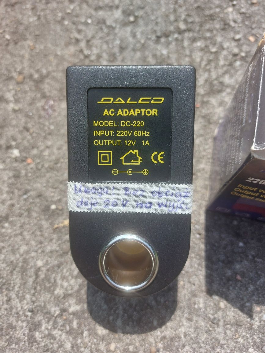 Adapter przejściówka 220V / 12V
