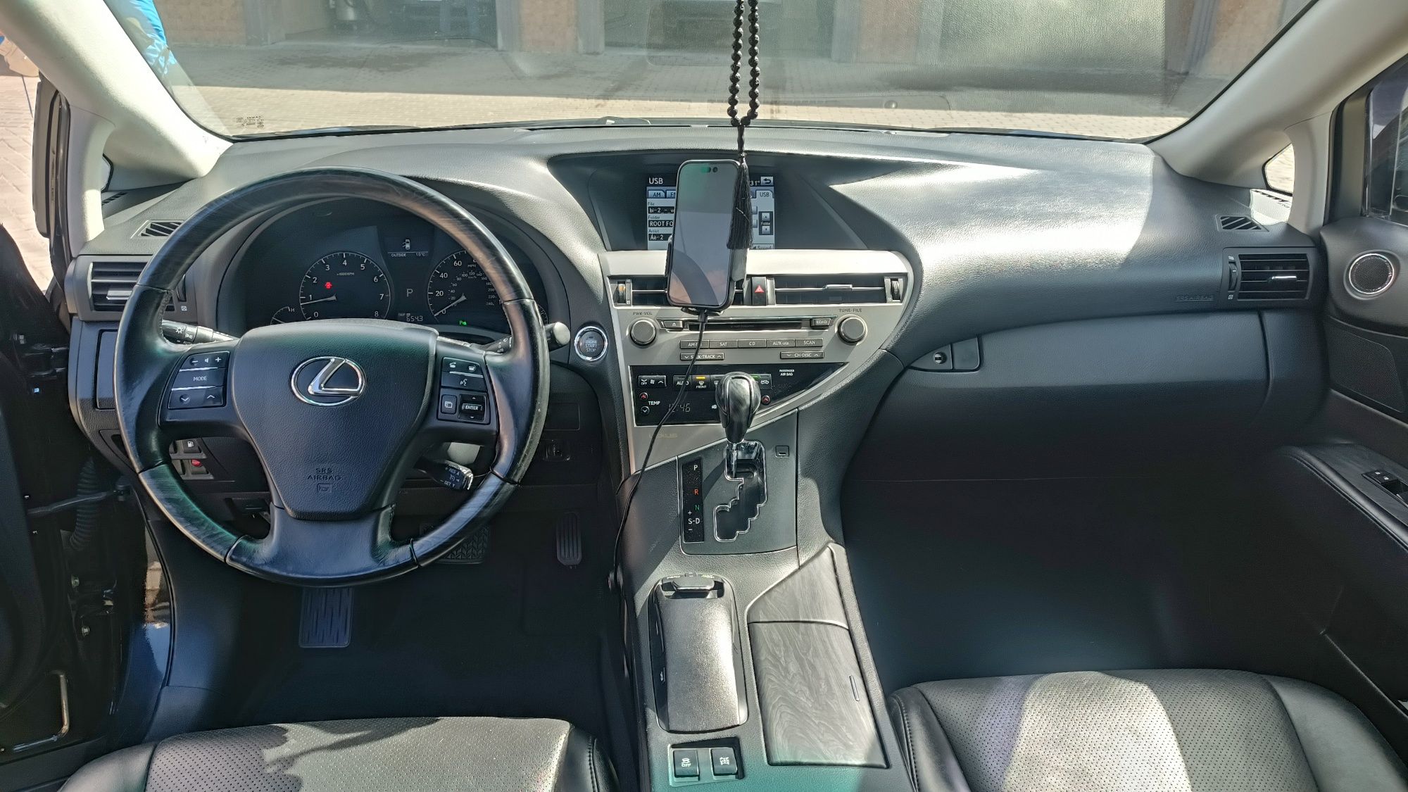 Lexus RX 2011 г газ Бензин