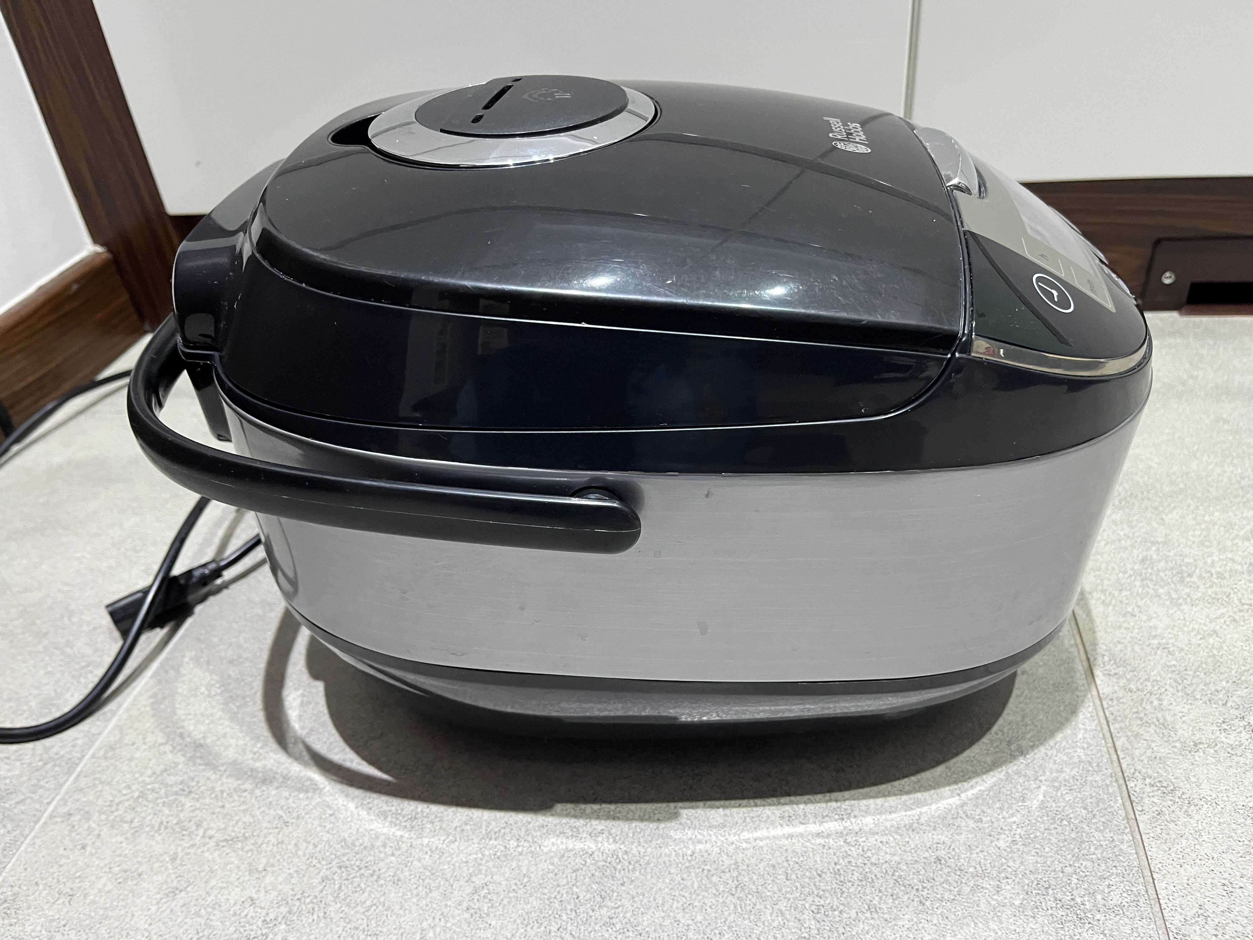 Russell Hobbs multicooker, 11 programów, timer, pojemność 5l, 900W