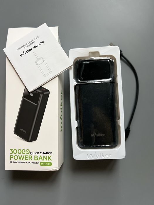 Power з ліхтариком Walker WB 630 ,30000 mAh,22,5 W