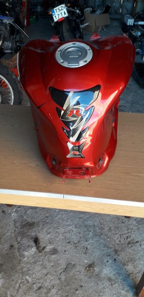 Yamaha r1 rn 12 bak zbiornik