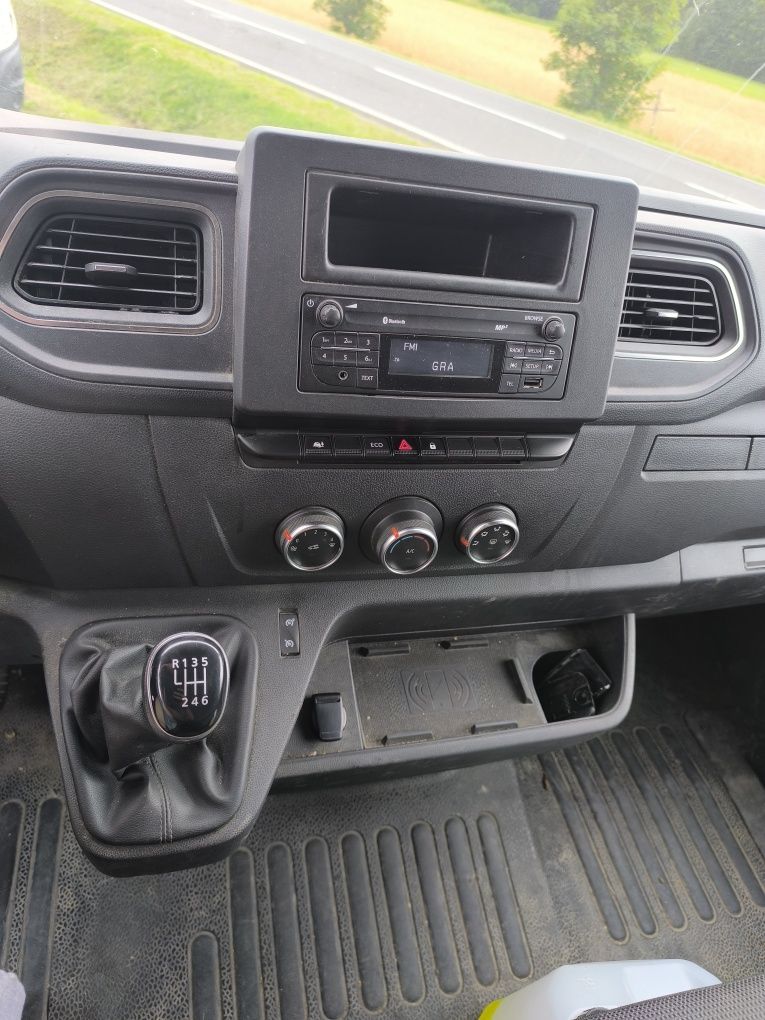 Renault master L3H3 2,3 136km uszkodzony