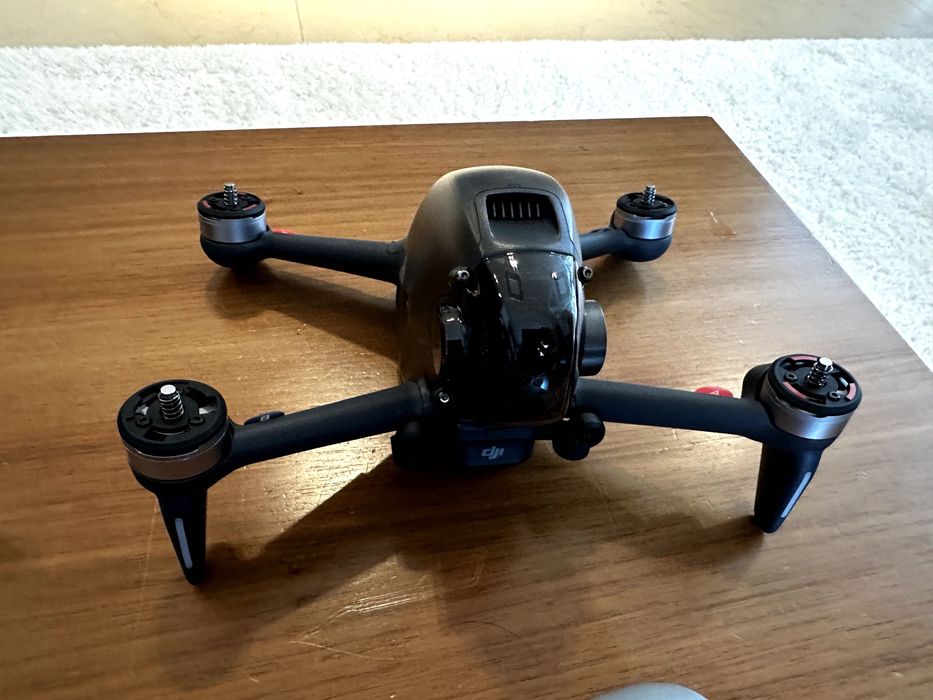 Dji FPV Combo + додаткова батерея та рюкзак