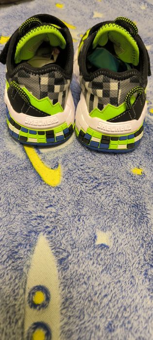 Кросівки Scechers