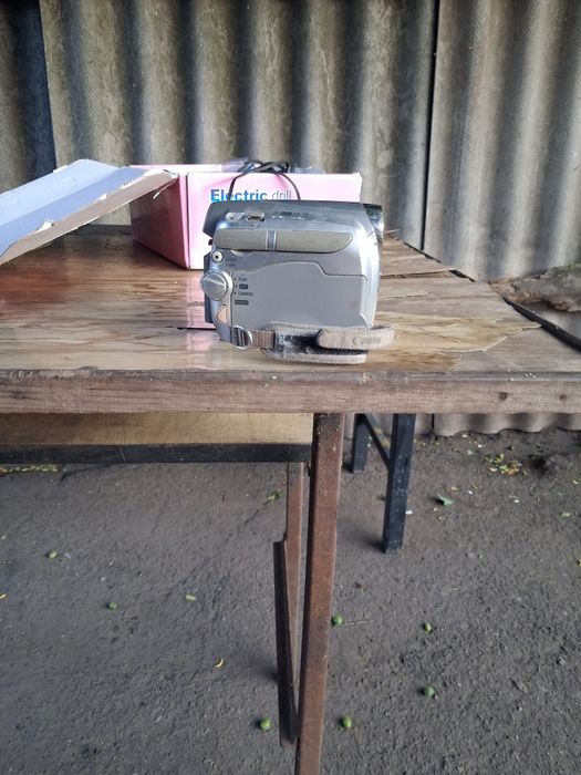 Продам видеокамеру в хорошем состоянии недорого.