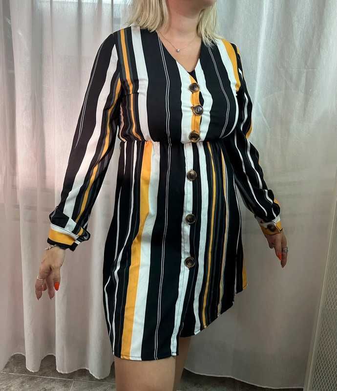Vestido Camiseiro às Riscas com Botões