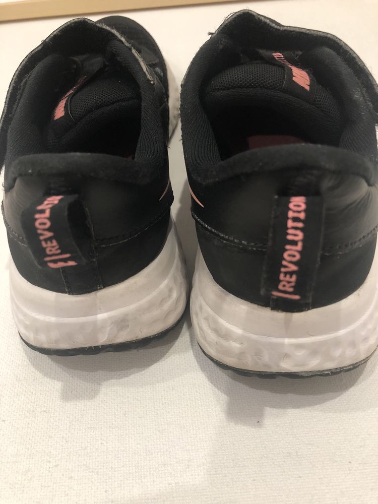 Дитячі кросіівки Nike,р.32