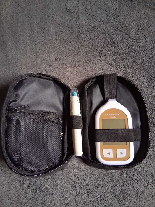 Glukometr Cera Check