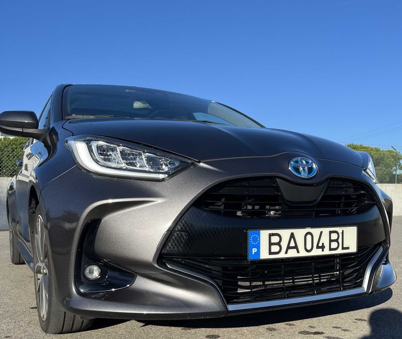 Toyota Yaris 1.5 HDF Hybrid 2023 – Excelente Estado