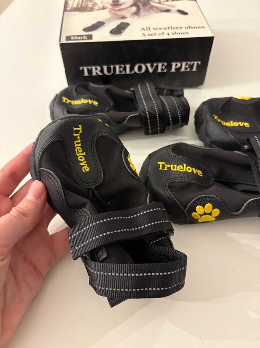 Buty dla psa Truelove Travel trekkingowe wodoodporne czarne roz.7 NOWE