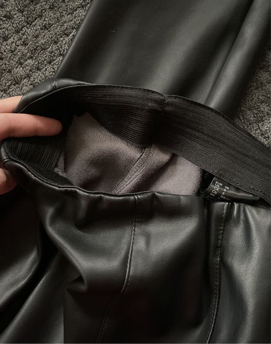 Легінси H&M,легінси шкіряні h&m,чорні шкіряні легінси