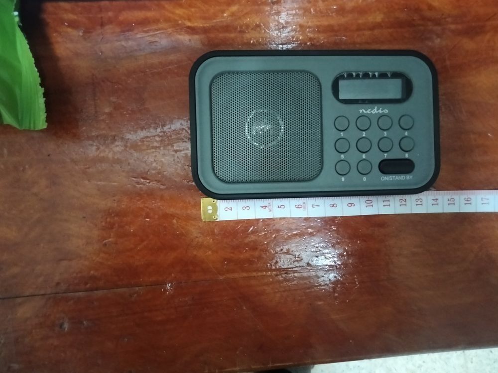 Rádio portátil novo a bateria