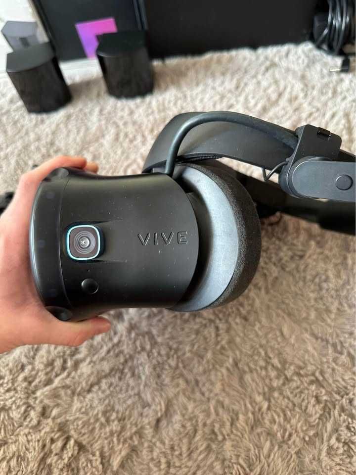 htc vive cosmos elite