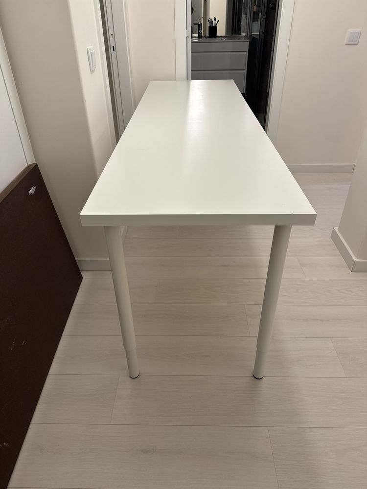 Mesa IKEA com pernas regulaveis