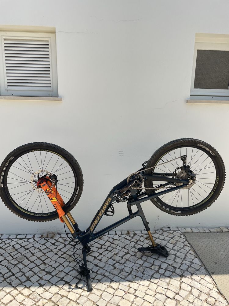 2018 Santa Cruz Nomad CC 27.5” Size L