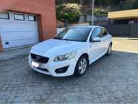 Volvo C30 ,1600diesel,motor PSA,muito fiavel. Ano2010