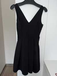 Sukienka czarna rozkloszowana