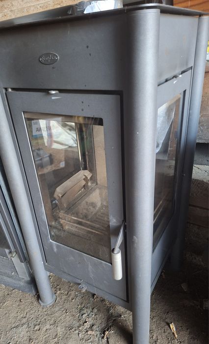 Kominek wolnostojacy