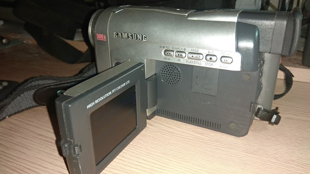 Відеокамера Samsung