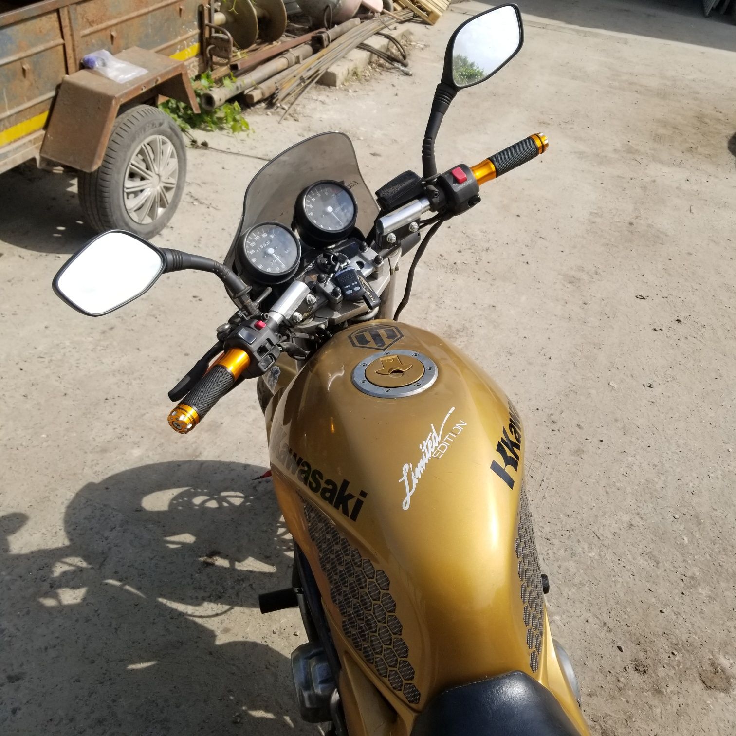 Kawasaki balius  1996р 250 куб 4 циліндра.