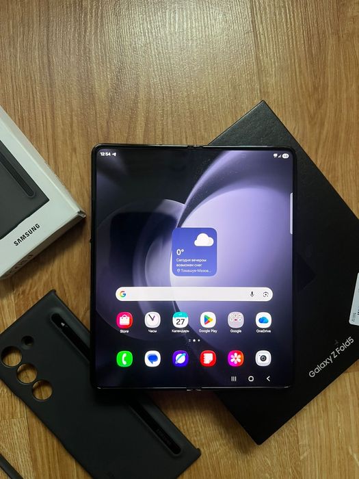 Sprzedam Samsunga Fold 5 12/512GB