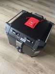 Kufer centralny Givi Trakker 42 Idealny