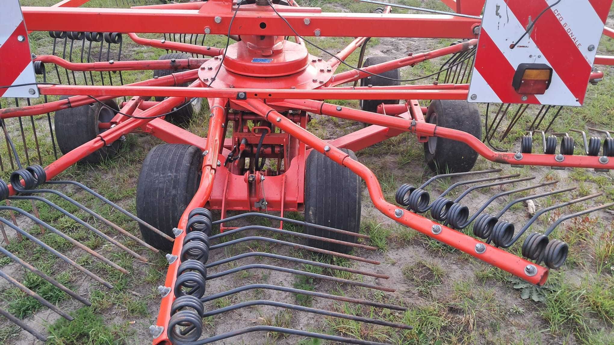 KUHN 7932  Zgrabiarka 2011r  Karuzelowa 2 Gwiazdowa  6522 Pottinger