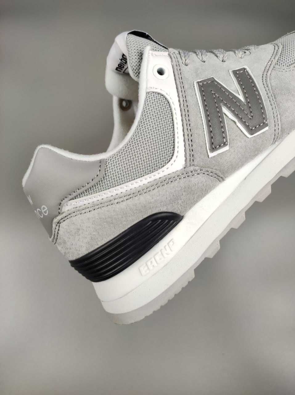 Повсякденні але якісні кросівки New Balance 574 Light Gray