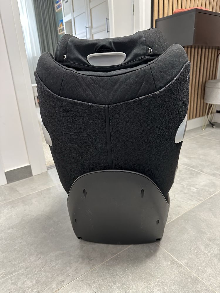 Fotelik Cybex Sirona ZI i-Size Plus fotelik z bazą