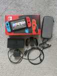 Nintendo switch v2 dobry stan karta SD