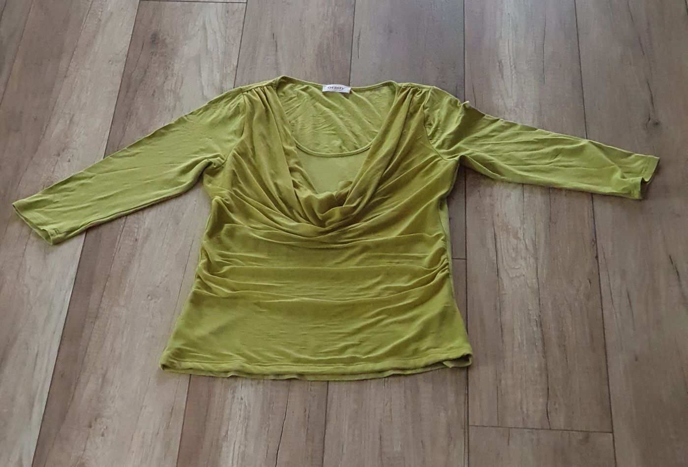 Bluza damska ORSAY dekolt woda kolor limonka  M/L