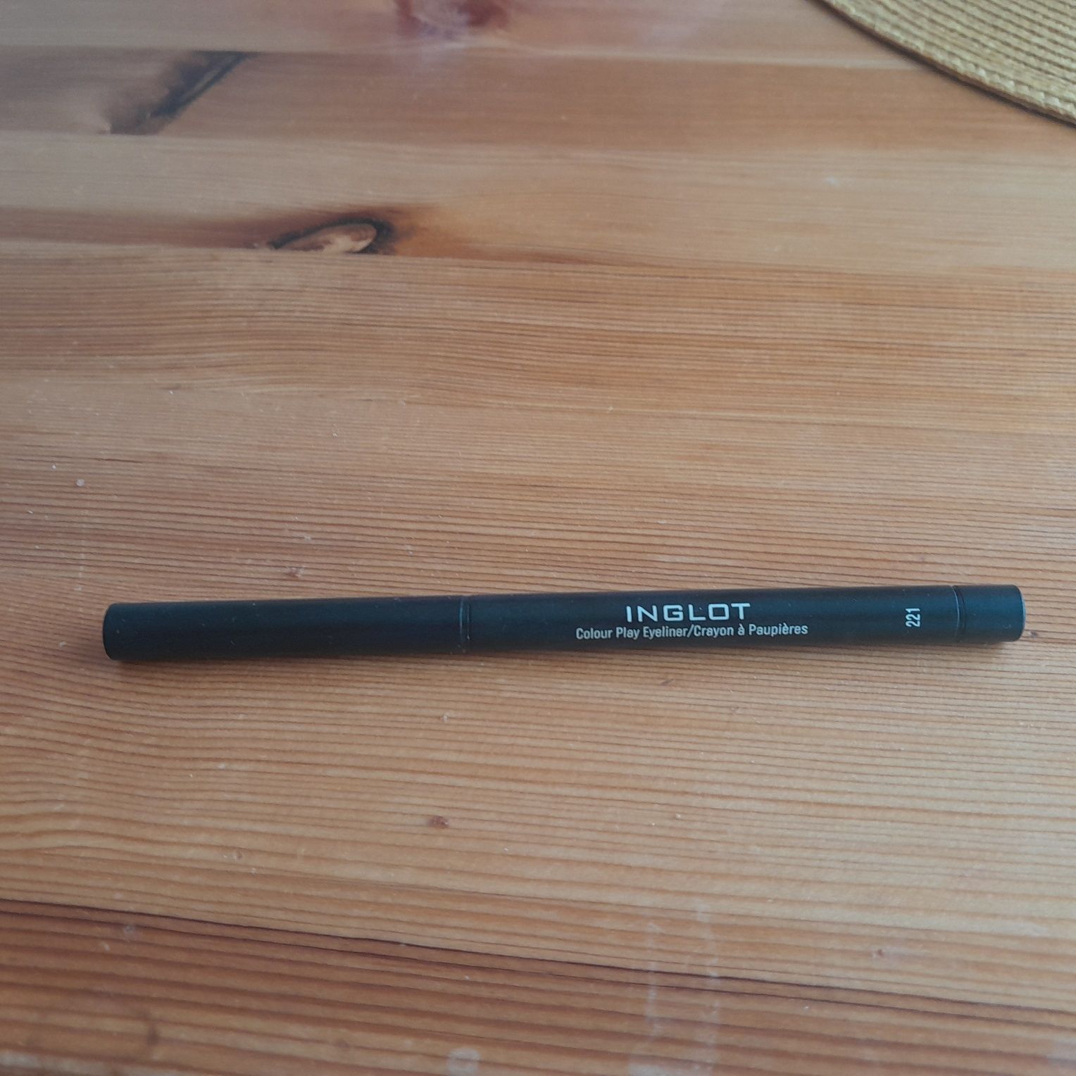 Kredka eliner do oczu Inglot 221 grafitowa szara  jak nowa