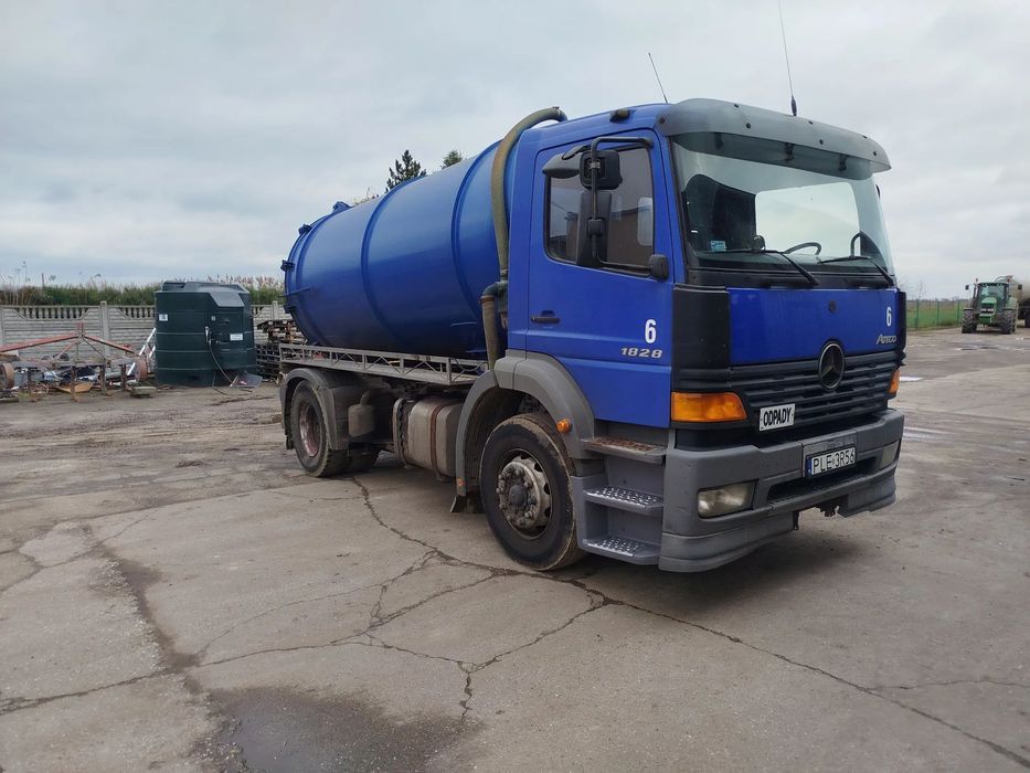 Mercedes-Benz Atego 1828  Mercedes Atego 1828 asenizacyjny, beczkowóz, specjalny
