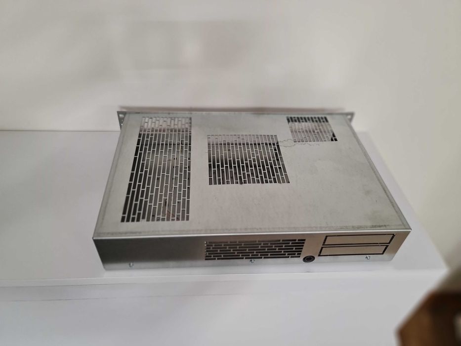 Wyprzedaż - obudowa do szafy RACK 19 cali - R-CASE 3, mATX 2U 2x 3.5"