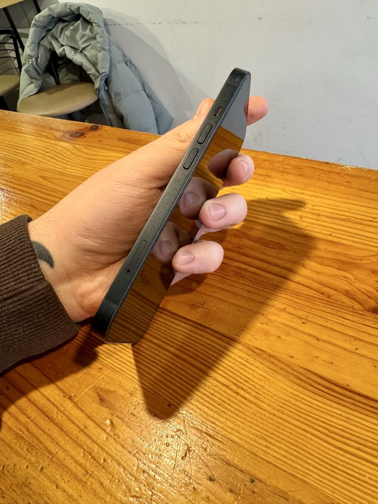 iPhone 13, 128 Neverlock