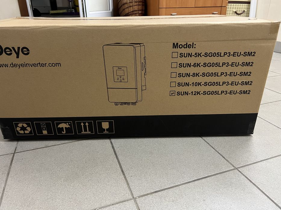 Гідрідний інвертор deye 12 квт 3 фази