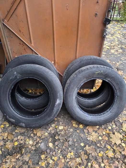 Dunlop 235 65 R17 літо