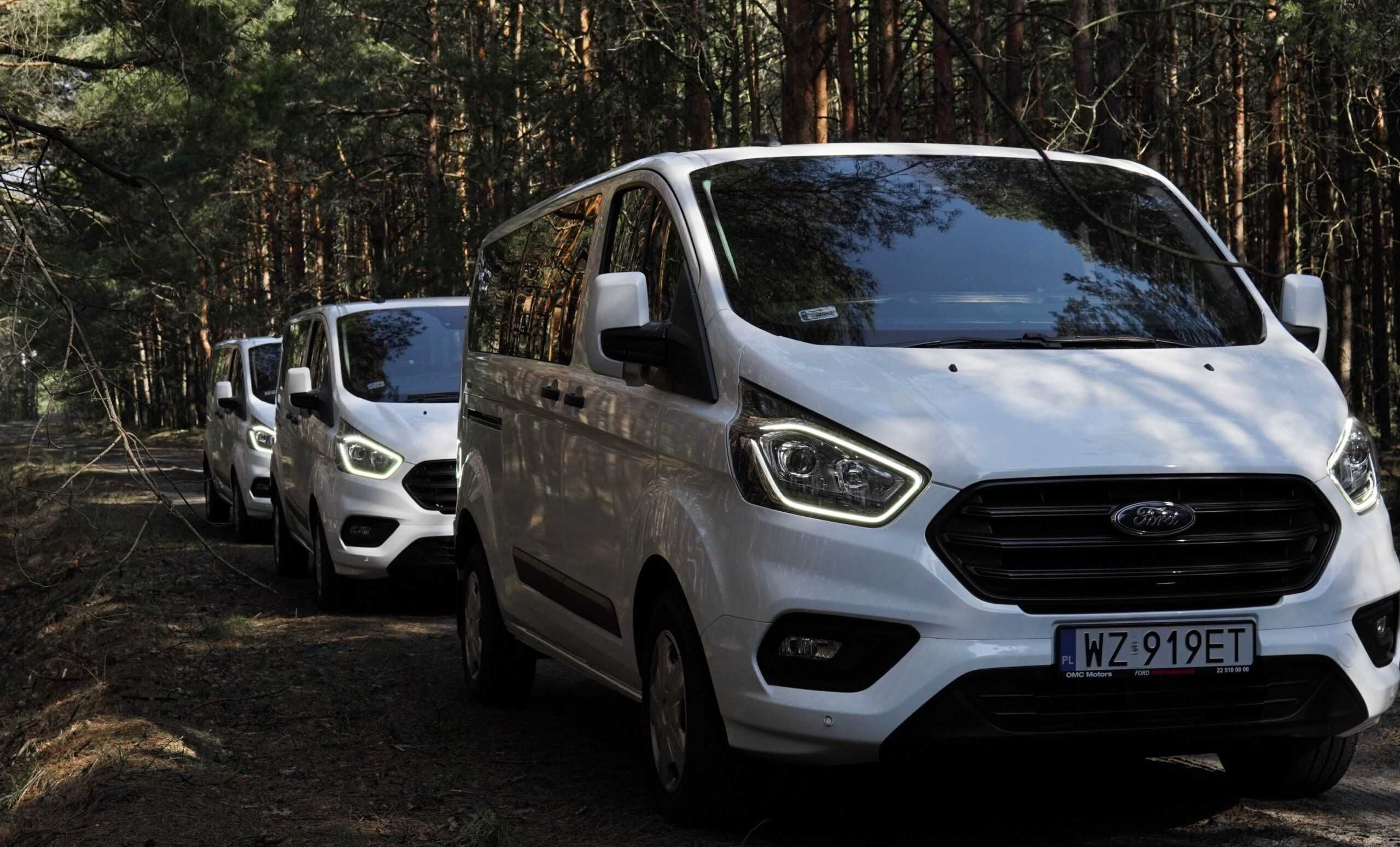 Wynajem nowych i komfortowych busów 9-osobowych:
FORD Transit Custom