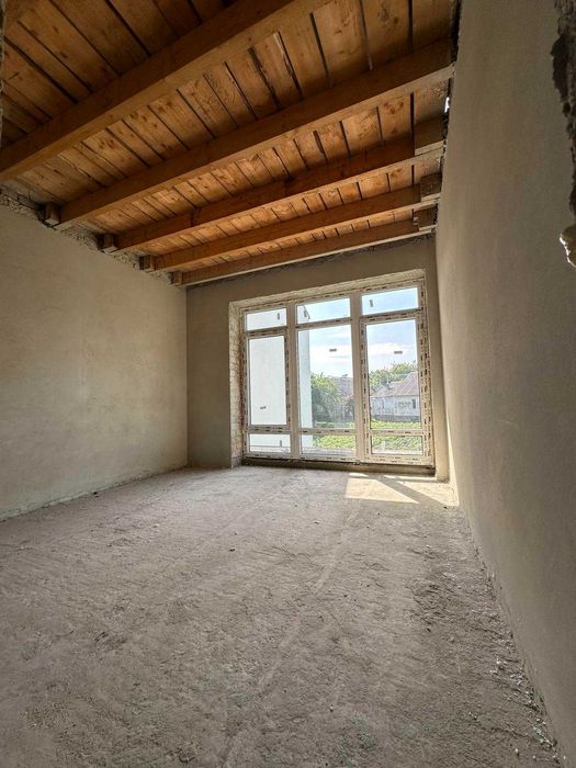 Продаж будинку у Львові