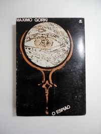 "O Espião" (Maximo Gorki)