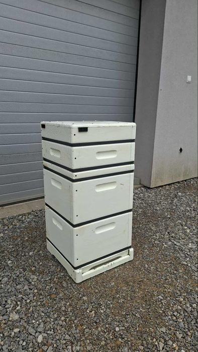 Ule styrodurowy pszczele 7 segmentowy