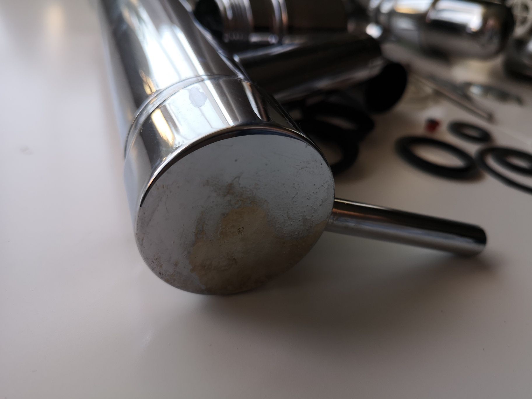 Umywalka  misa szklana nablatowa  z baterią i syfon dekoracyjny