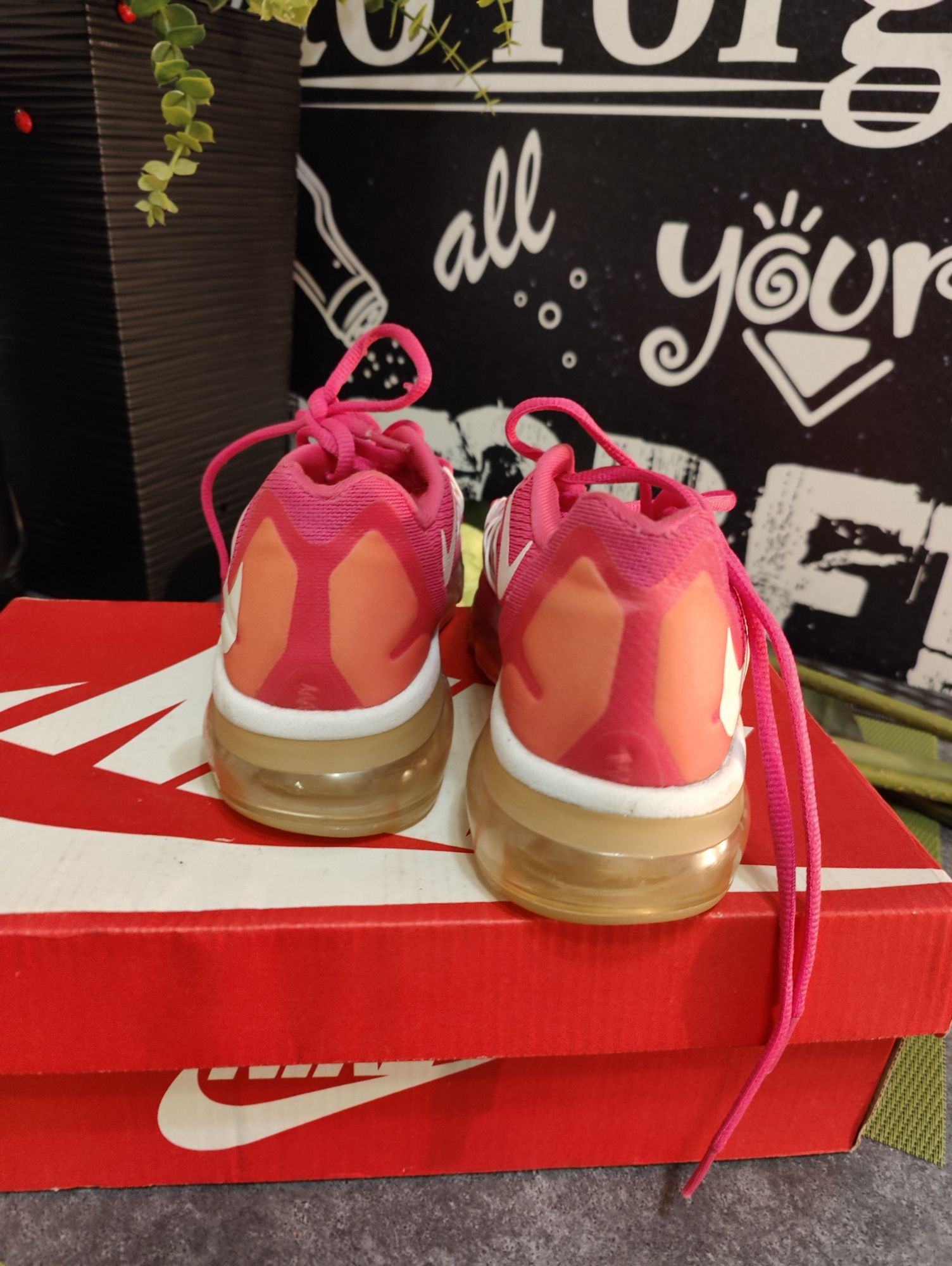 Кроссовки Nike Air-Max  "Pink Foil"Оригинал!Сша
Кроссовки Nike Air-Max