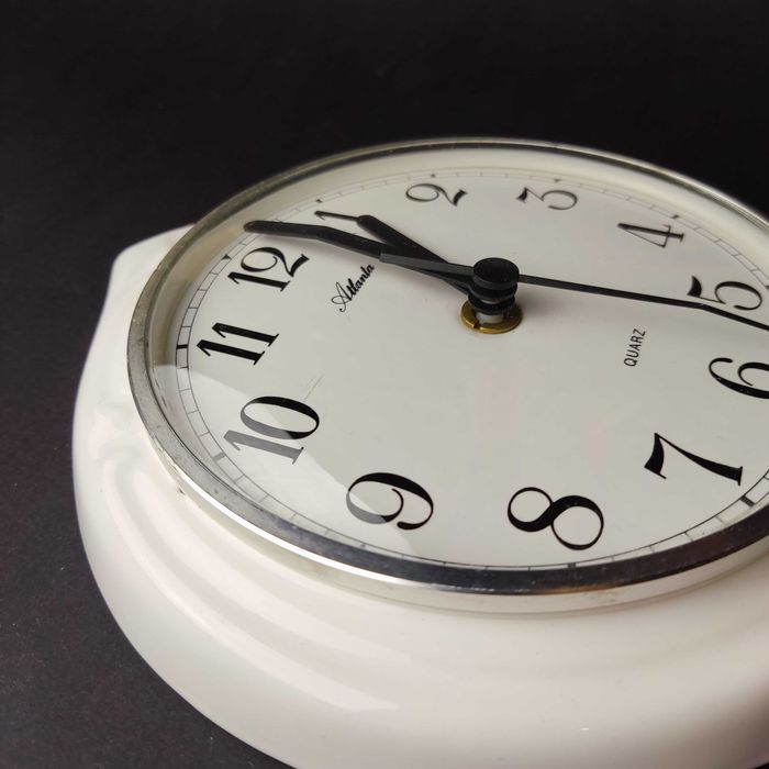 Zegar kwarcowy ceramiczny JWS - mechanizm Junghans - sprawny