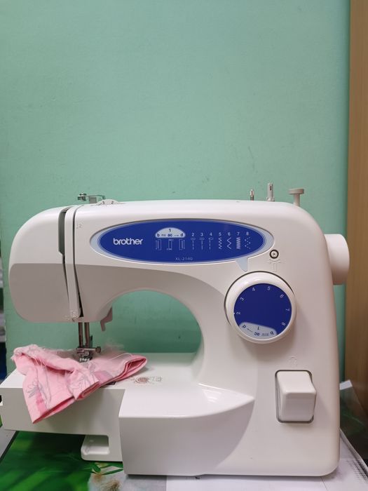 Швейна машинка Brother XL-2140