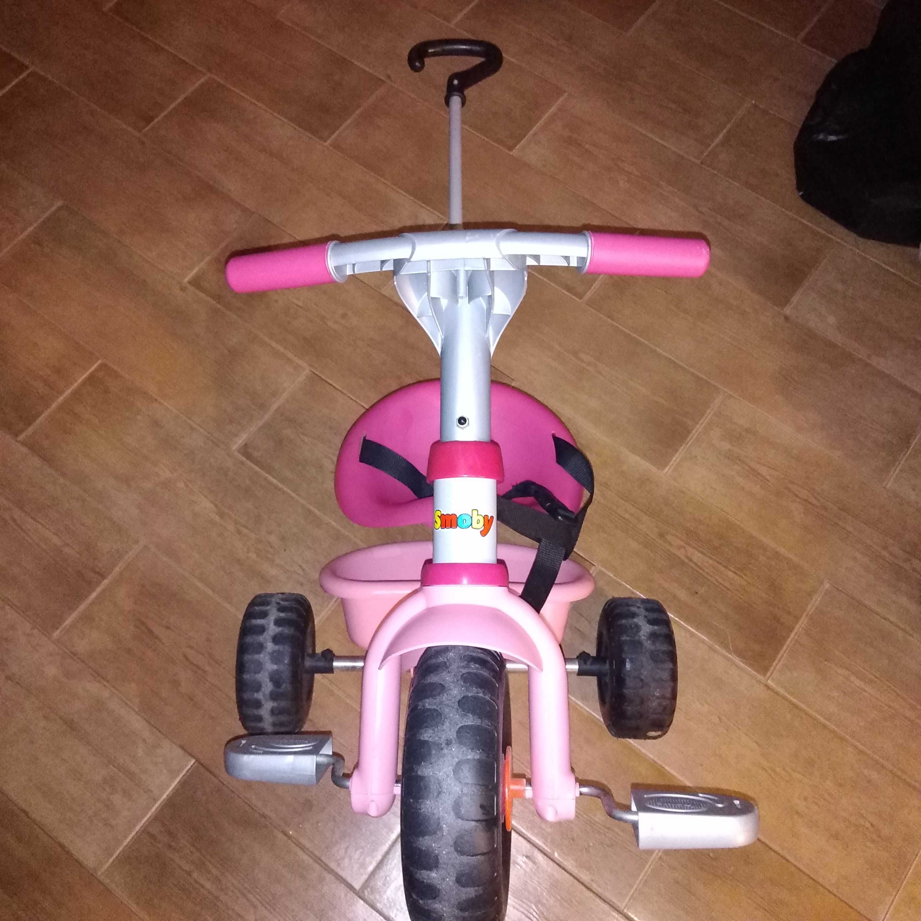Triciclo para criança