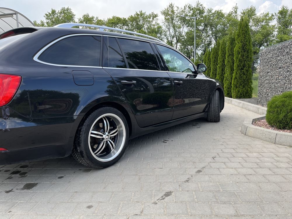 Skoda Superb 2012