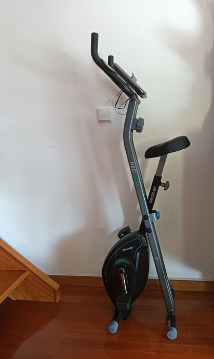 Bicicleta estática da Cecotec - NOVA